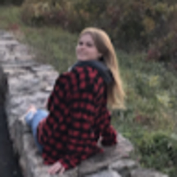 Meet your Posher, Riley - Picture 1 of 1